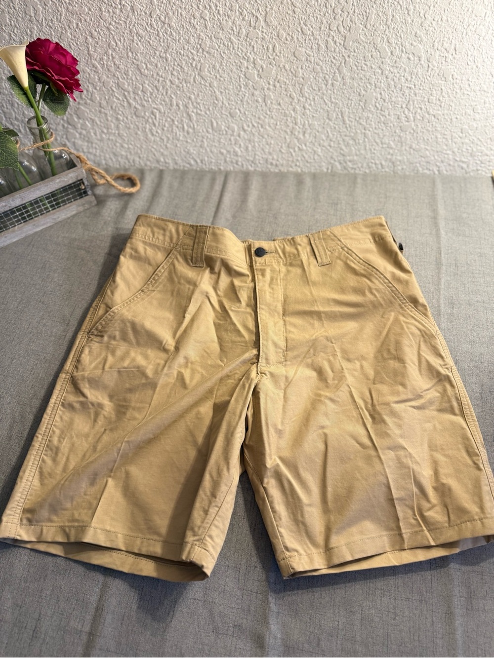 Wrangler Outdoor Men's Khaki Stretch Shorts Size 34 Earth Tone Hiking Casual